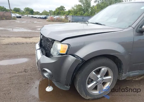 2010 Ford Escape Limited z USA, uszkodzony, nr VIN 1FMCU9EG5AKB79732